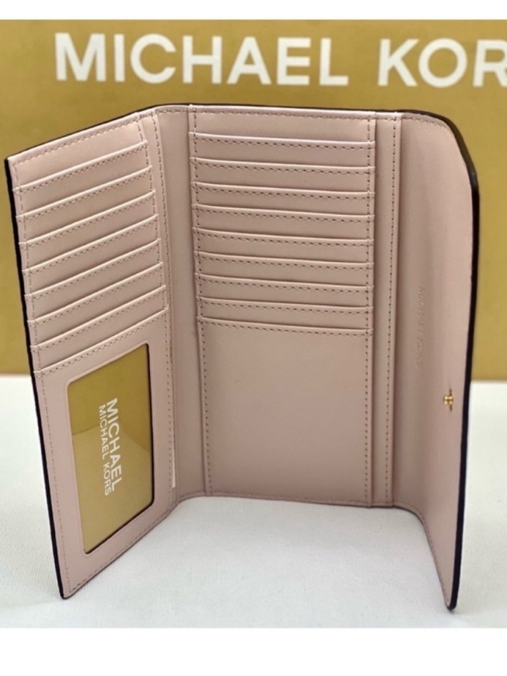 Michael Kors Voyager Tote Shoulder Bag and   Matching Wallet Powder Blush - Picture 4 of 15